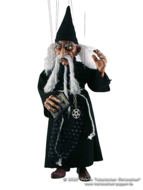 Brujo mago marioneta