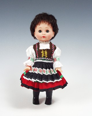 Zemplincanka muñeca en trajes nacionales  