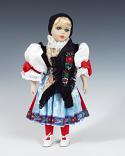 Chodka muñeca en trajes nacionales 