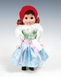 Straznicanka muñeca en trajes nacionales 